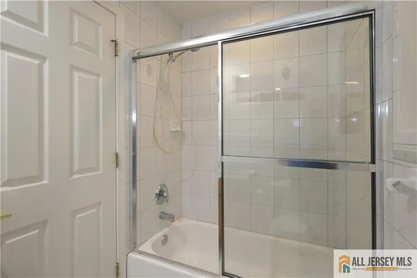 $450,000 | 125 Adamecs Way, Unit 26, South Amboy, NJ 08879