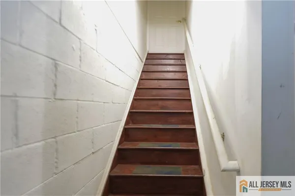 $450,000 | 125 Adamecs Way, Unit 26, South Amboy, NJ 08879