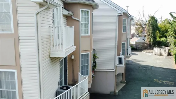 $450,000 | 125 Adamecs Way, Unit 26, South Amboy, NJ 08879