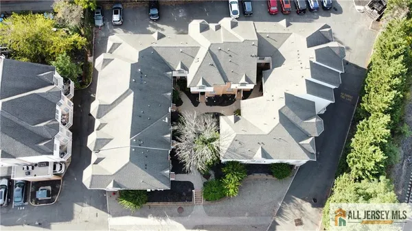 $450,000 | 125 Adamecs Way, Unit 26, South Amboy, NJ 08879