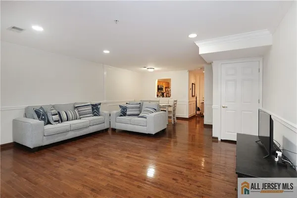 $450,000 | 125 Adamecs Way, Unit 26, South Amboy, NJ 08879