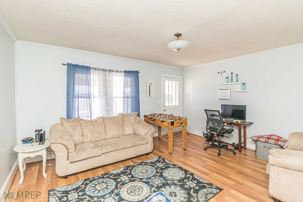 661 Luby Smith Road Princeton, NC 27569 - Photo 9 of 31 Family/ Game Room