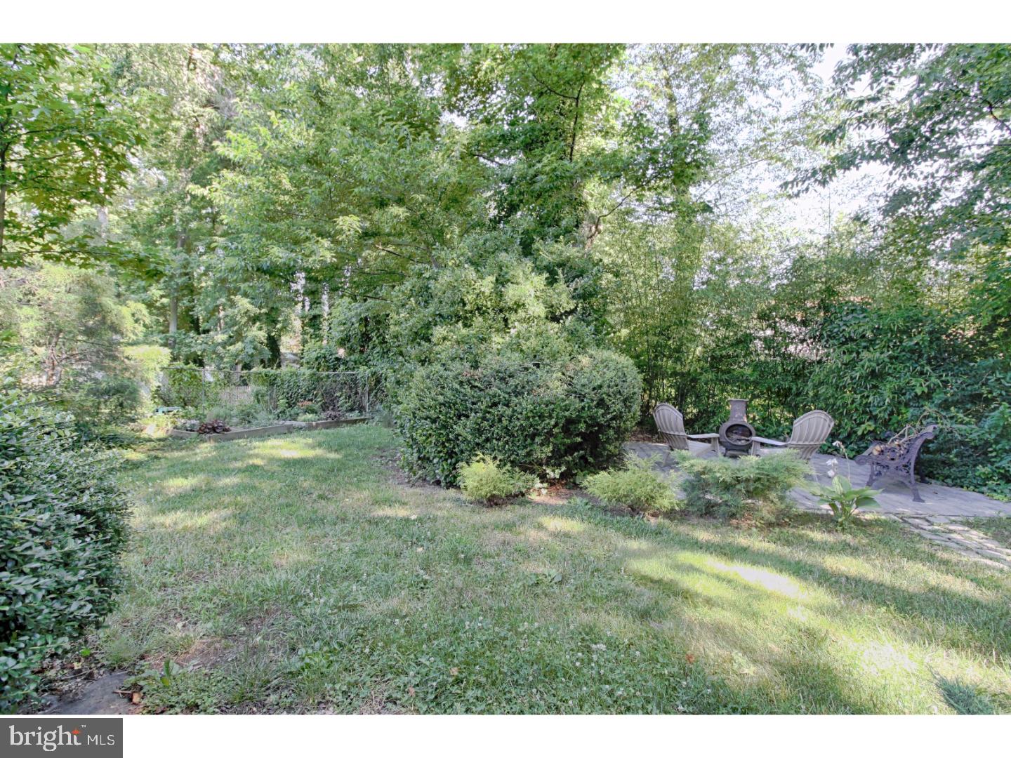 101 Greenvale Road Cherry Hill, NJ 08034 - Photo 24 of 25 a view of a yard with a tree