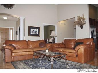 6237 Kk Road Waterloo, IL 62298 - Photo 4 of 24