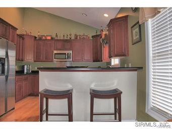 6237 Kk Road Waterloo, IL 62298 - Photo 9 of 24