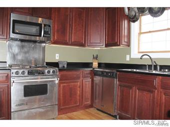 6237 Kk Road Waterloo, IL 62298 - Photo 10 of 24