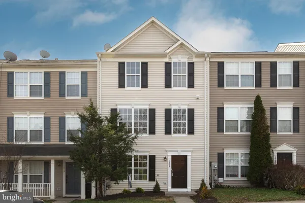 $309,900 | 1010 Pendleton Lane, Strasburg, VA 22657