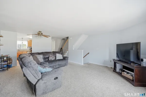 $250,000 | 19 Chelsea Lane, Unit 19, East Granby, CT 06026