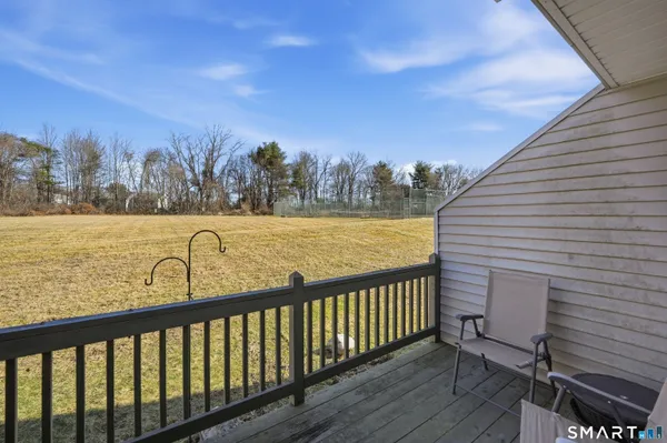 $250,000 | 19 Chelsea Lane, Unit 19, East Granby, CT 06026