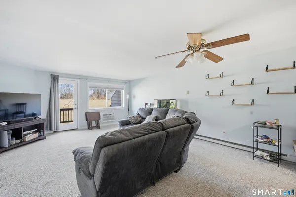 $250,000 | 19 Chelsea Lane, Unit 19, East Granby, CT 06026