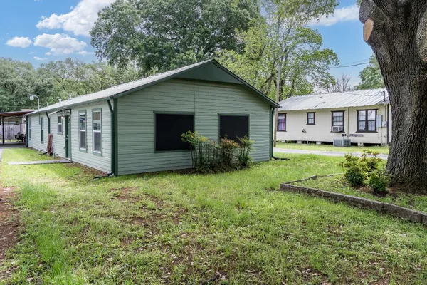 $1,650 | 605 Hospital Street, Unit A, Tomball, TX 77375