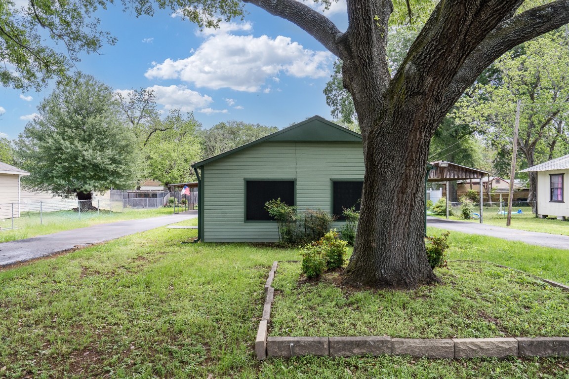 605 Hospital Street, Unit A Tomball, TX 77375 - Photo 12 of 15