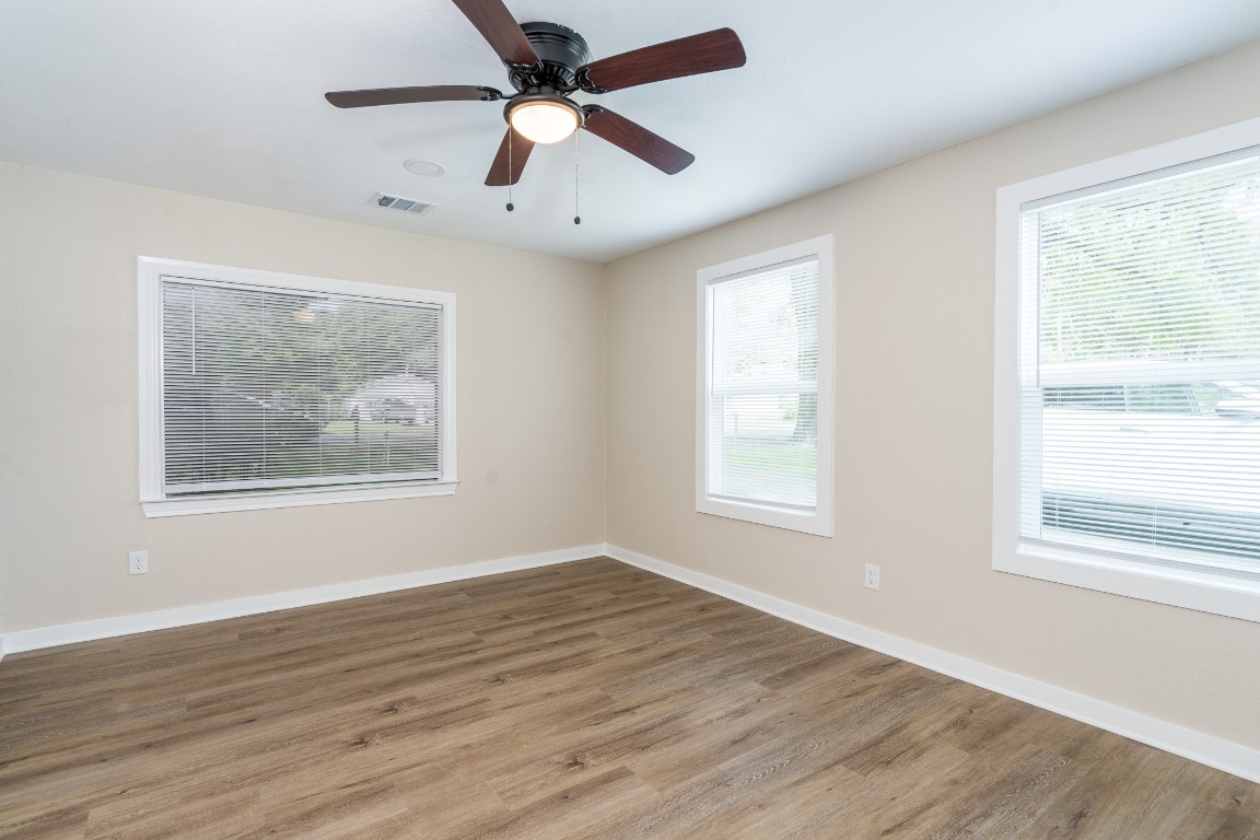 605 Hospital Street, Unit A Tomball, TX 77375 - Photo 4 of 15