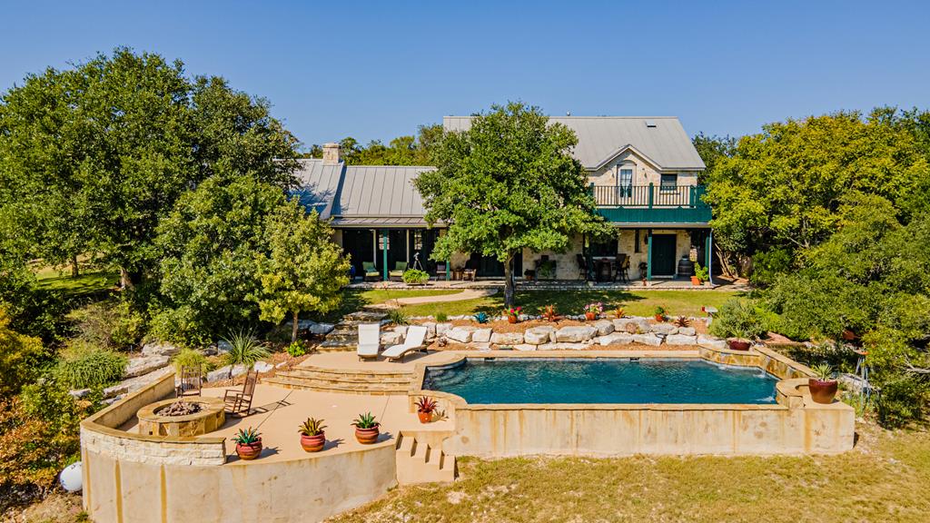 357 YellowJacket Lane Fredericksburg, TX 78624 - Photo 1 of 72 Main View