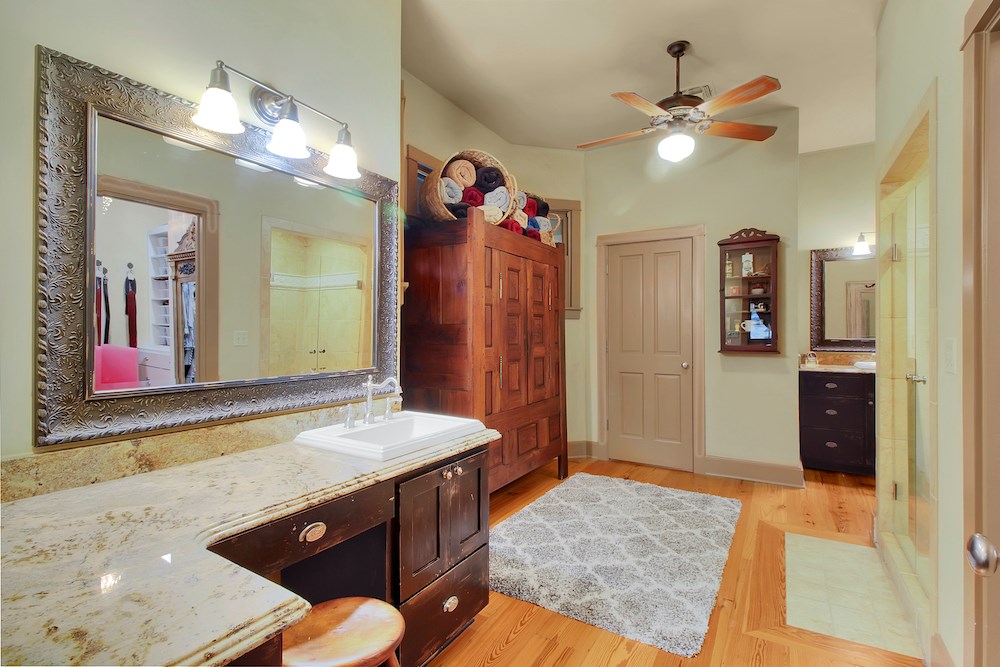 357 YellowJacket Lane Fredericksburg, TX 78624 - Photo 18 of 72 Master bathroom