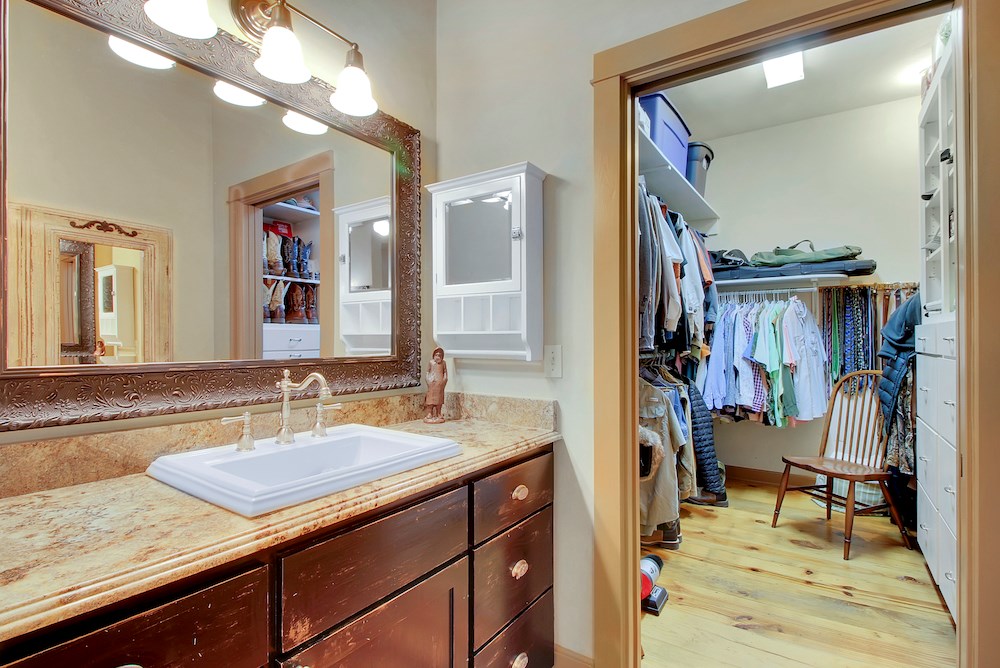 357 YellowJacket Lane Fredericksburg, TX 78624 - Photo 20 of 72 Master bathroom