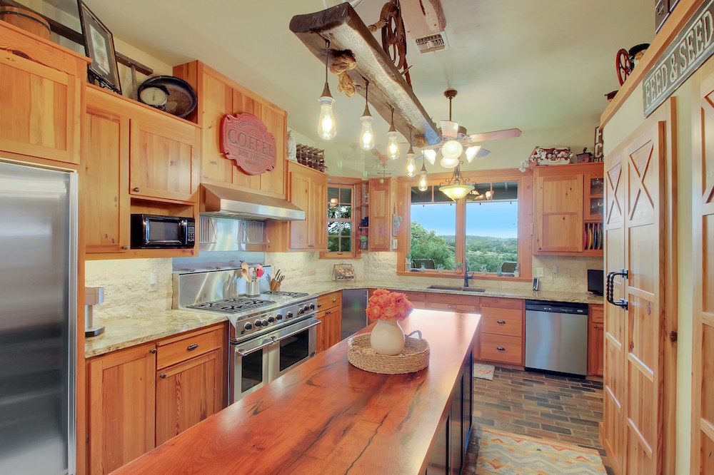 357 YellowJacket Lane Fredericksburg, TX 78624 - Photo 25 of 72 Kitchen