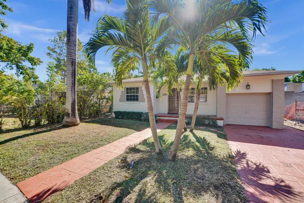 $1,199,000 | 130 Northeast 49th Street, Miami, FL 33137