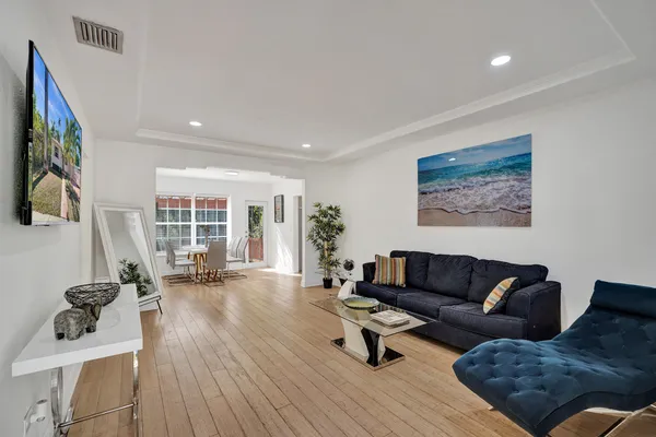 $1,199,000 | 130 Northeast 49th Street, Miami, FL 33137