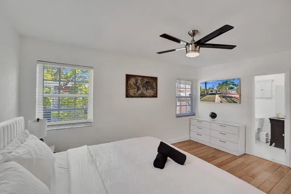 $1,199,000 | 130 Northeast 49th Street, Miami, FL 33137