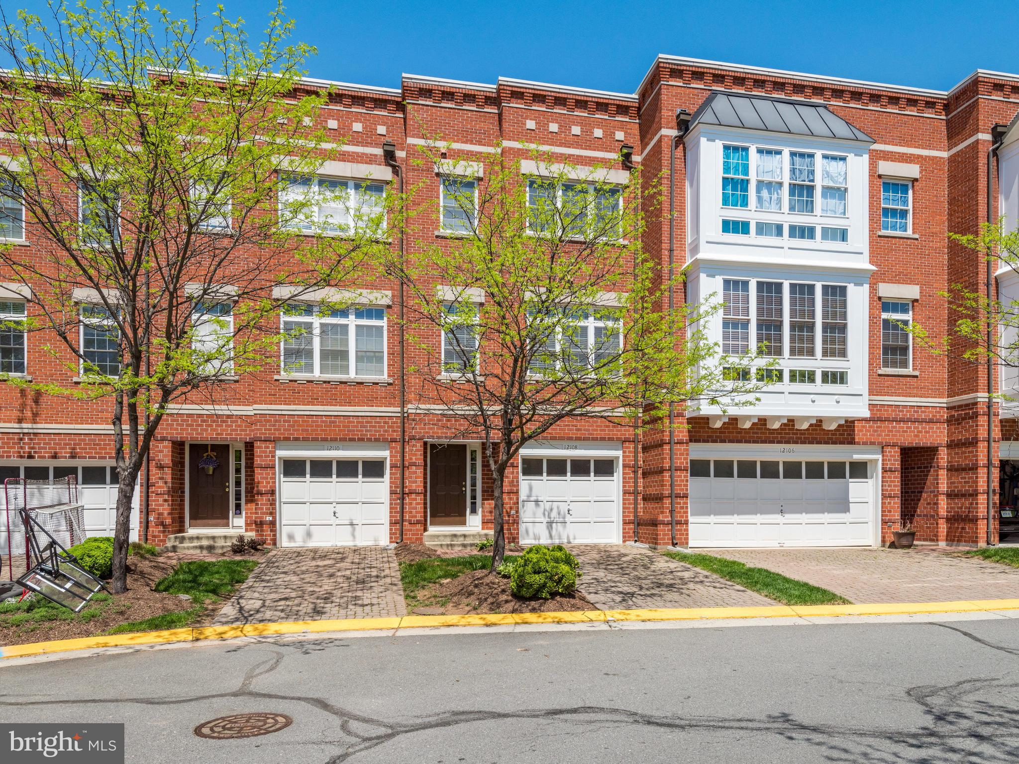 12108 Kinsley Place Reston, VA 20190 - Photo 1 of 27 Exterior (Front)
