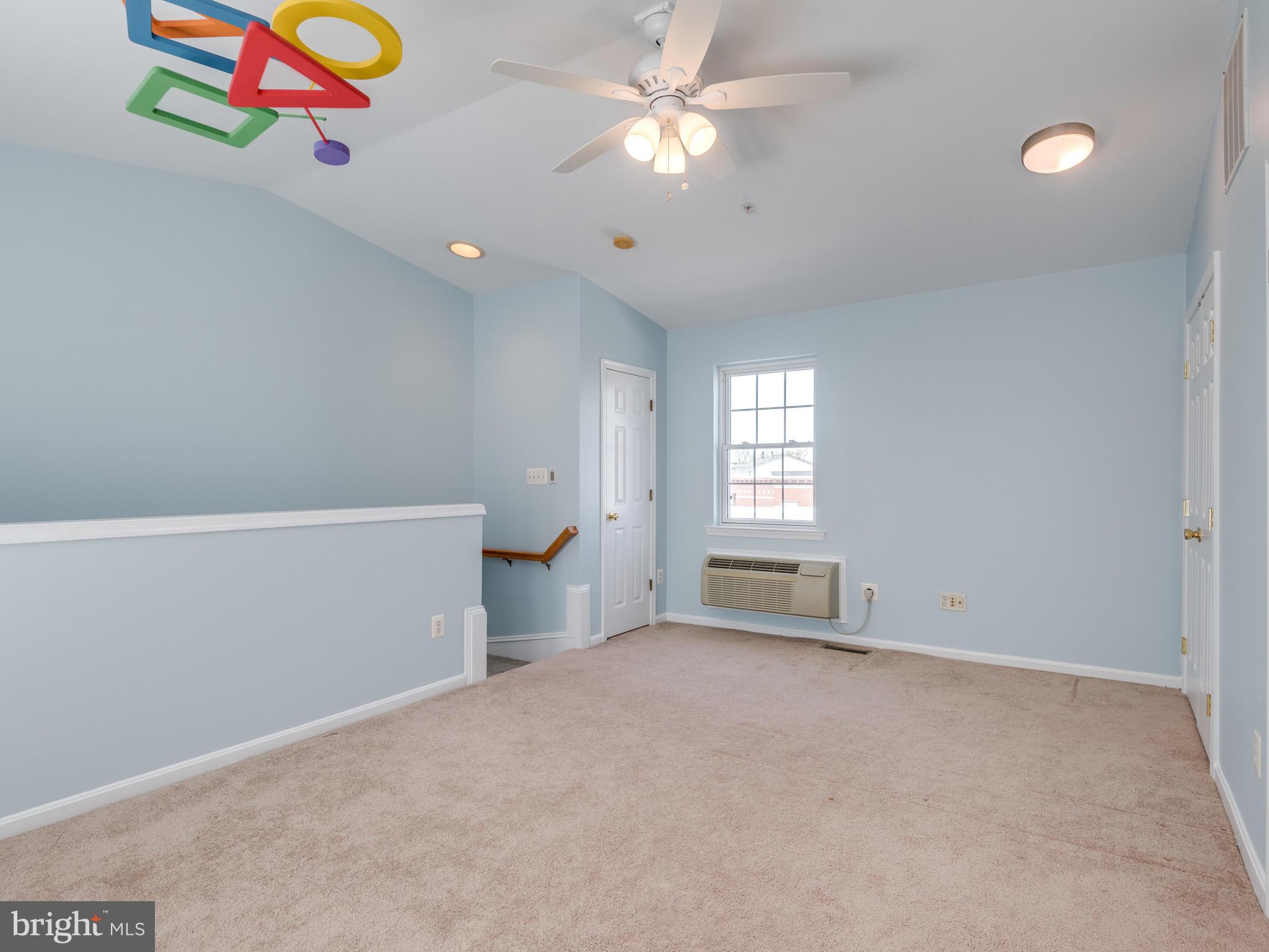12108 Kinsley Place Reston, VA 20190 - Photo 26 of 27 Bedroom