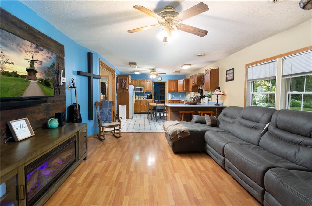 7202 7th Street Rosedale, IN 47874 - Photo 3 of 34