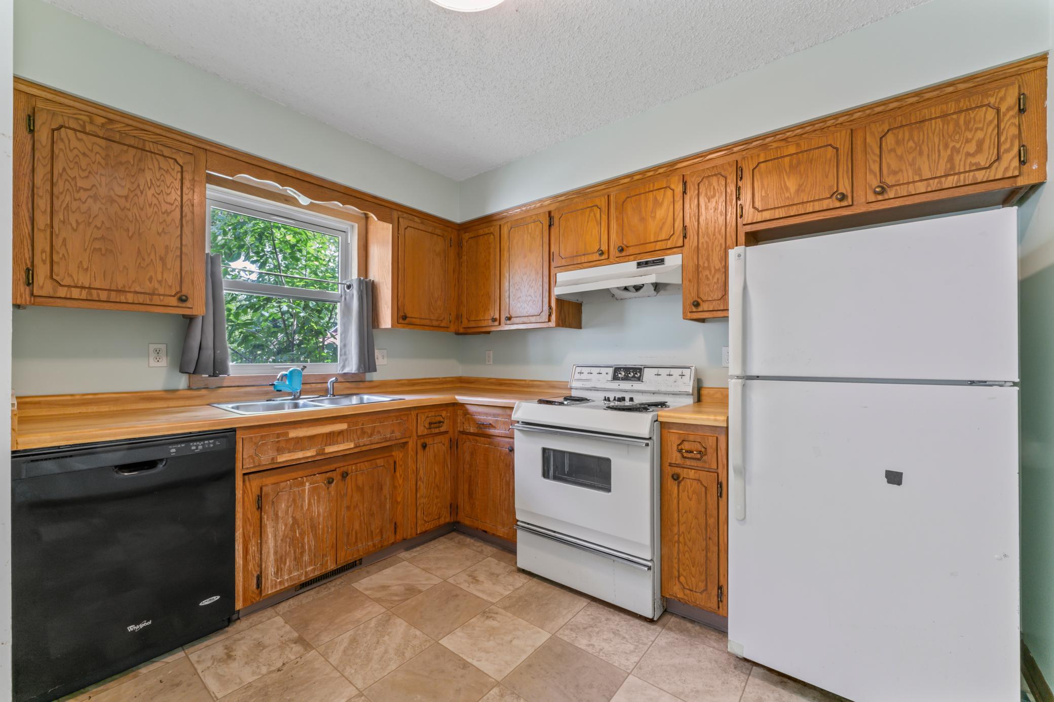 2018 42nd Street Northwest Rochester, MN 55901 - Photo 5 of 18