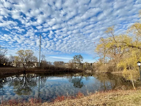 $1,850 | 1304 West Medicine Lake Drive, Unit 226, Plymouth, MN 55441