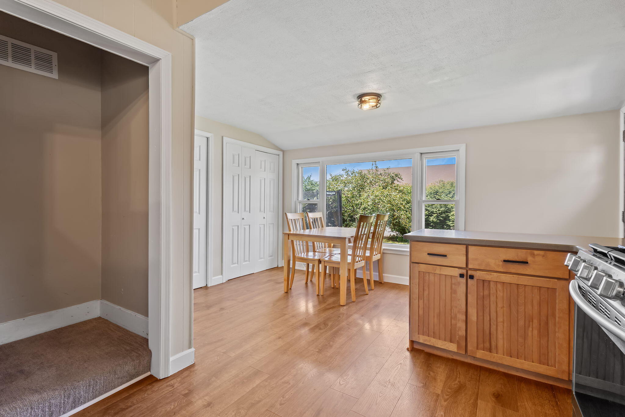 124 6th Street Southeast De Motte, IN 46310 - Photo 10 of 36 2048x1365