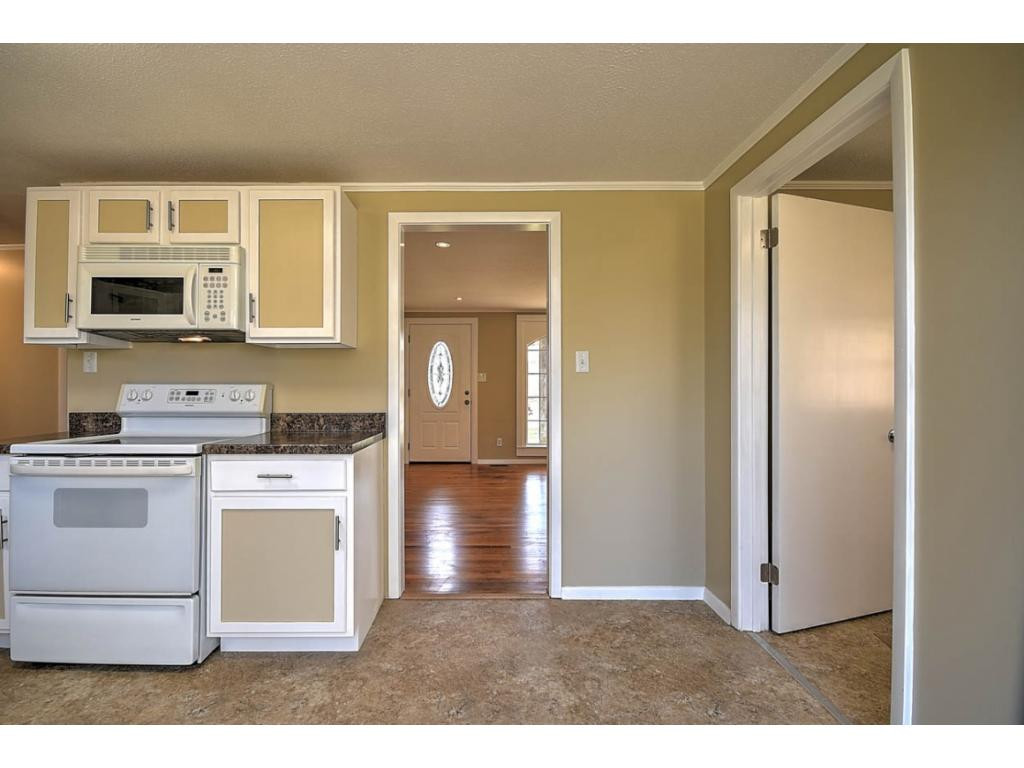 140 Holly Creek Road Greeneville, TN 37745 - Photo 11 of 32 Photo 11