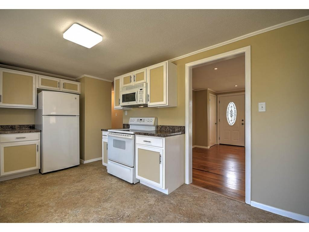 140 Holly Creek Road Greeneville, TN 37745 - Photo 12 of 32 Photo 12