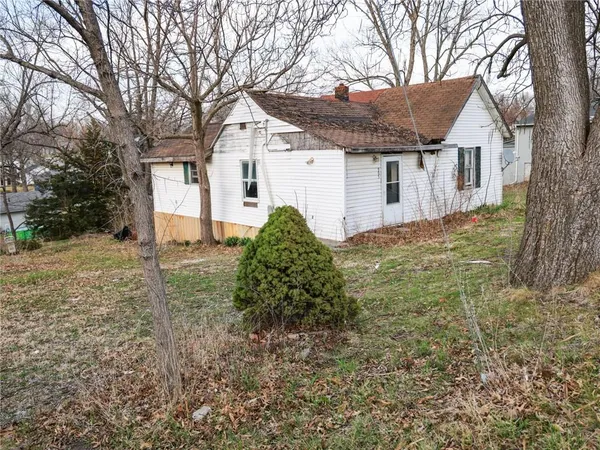 $10,000 | 905 East Grant Street, Princeton, MO 64673