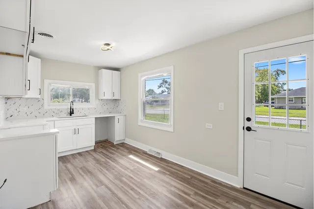 $179,900 | 16460 Honore Avenue, Markham, IL 60428