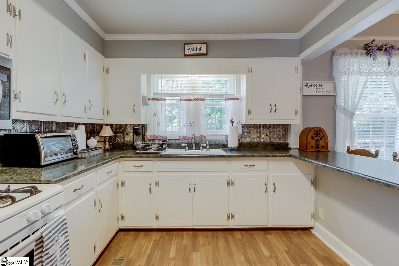 285 Tate Road Central, SC 29630 - Photo 7 of 34