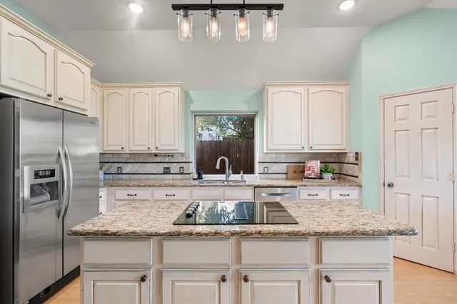 $525,000 | 1002 Muirfield Drive, Mansfield, TX 76063