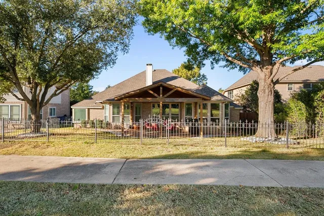 $525,000 | 1002 Muirfield Drive, Mansfield, TX 76063