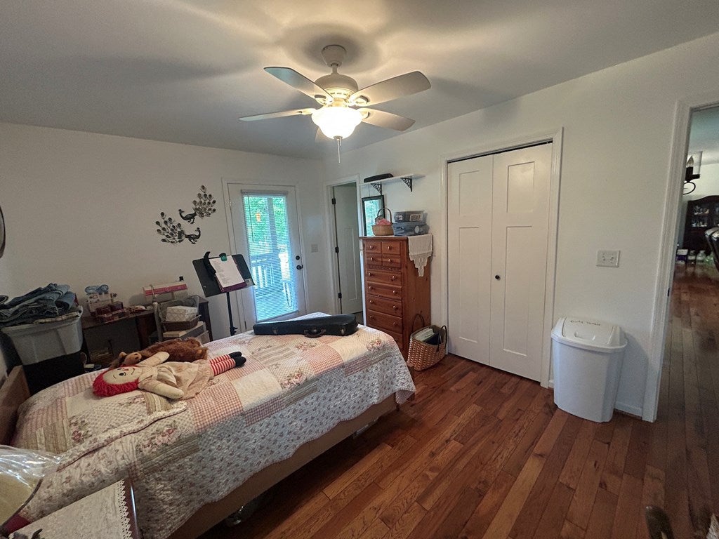 3950 Boyd Road Draper, VA 24324 - Photo 6 of 50 Gallery Image 6