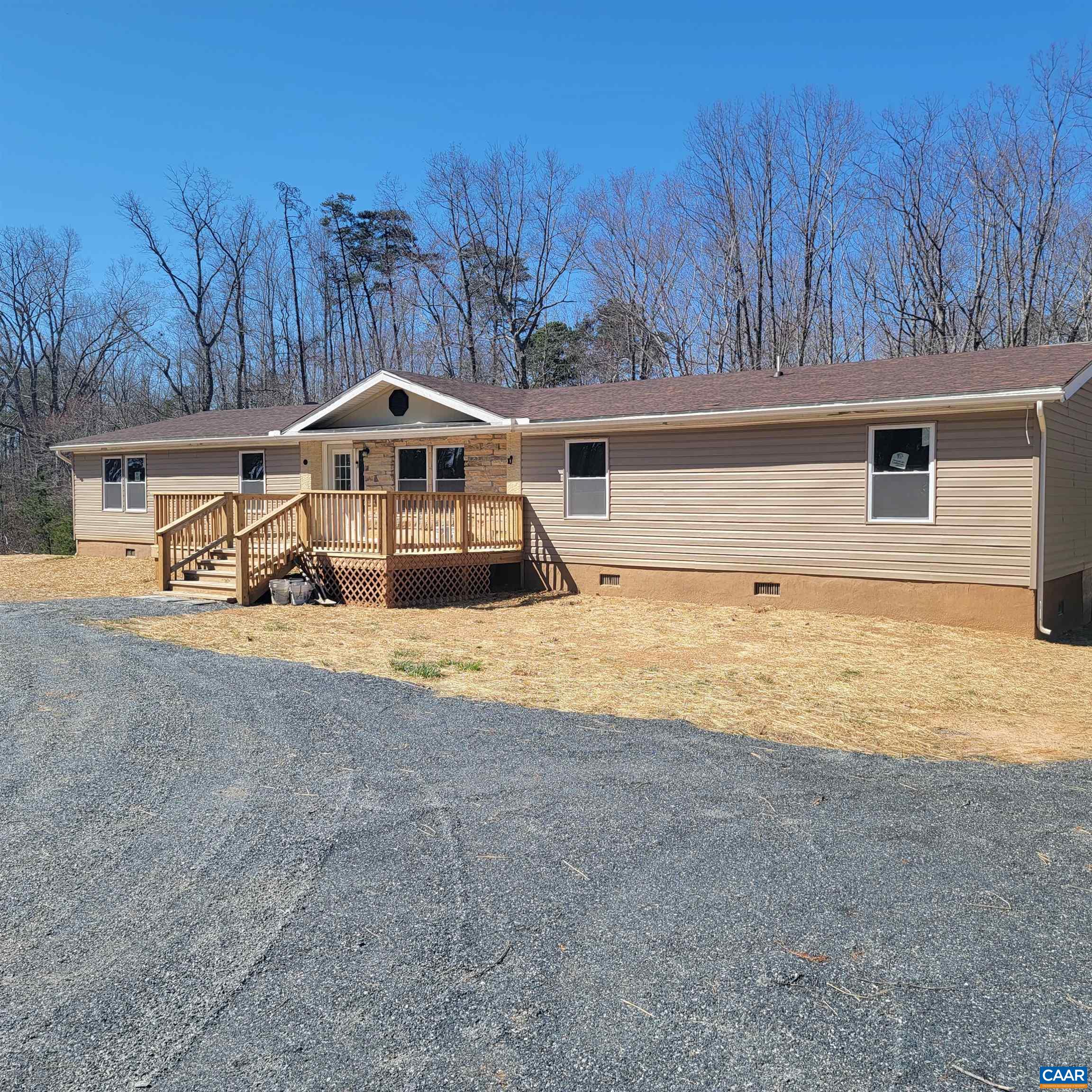 6643 Ridge Road Arvonia, VA 23004 - Photo 1 of 12 Gallery Image 1