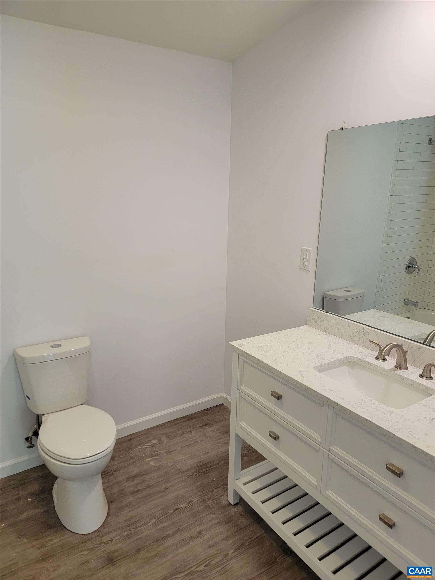 6643 Ridge Road Arvonia, VA 23004 - Photo 6 of 12 Gallery Image 6