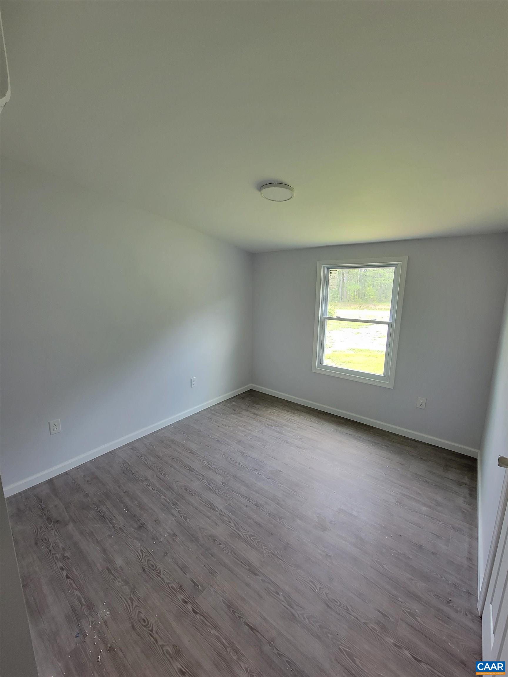 6643 Ridge Road Arvonia, VA 23004 - Photo 9 of 12 Gallery Image 9