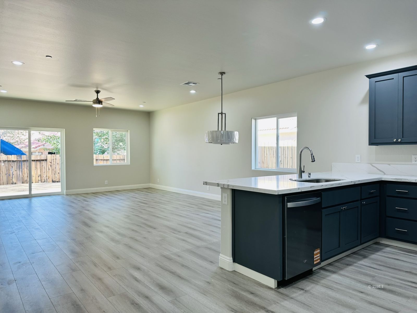 124 Kathy Avenue Ridgecrest, CA 93555 - Photo 6 of 32 Gallery Image 6