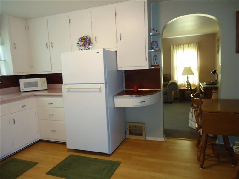 1141 Bonniebrook Road Butler, PA 16002 - Photo 6 of 22