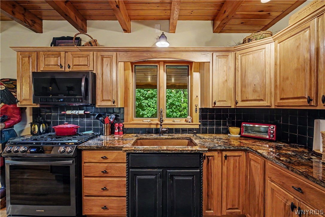 4535 Gooseneck Road Yorkshire, NY 14042 - Photo 24 of 47