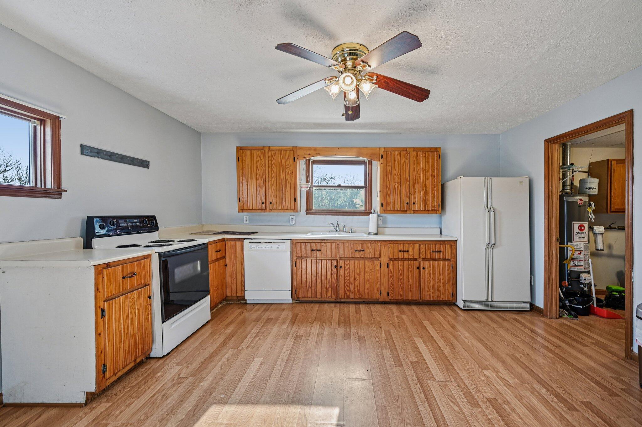 3100 Durant Road Zanesville, OH 43701 - Photo 10 of 48 Kitchen