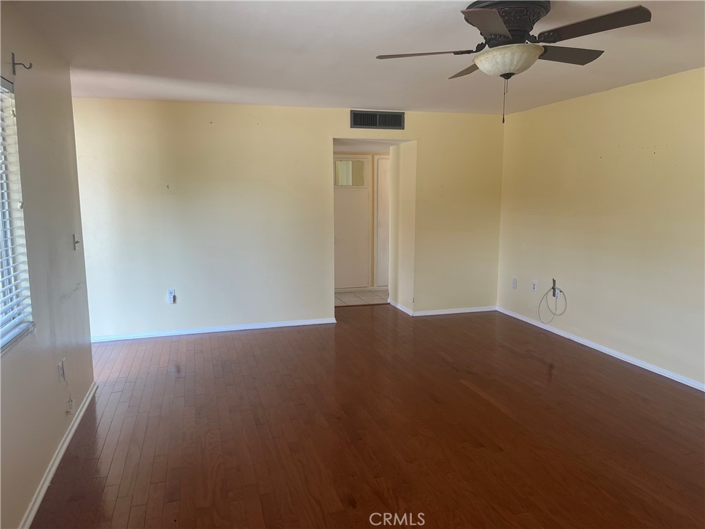 26020 Ridgemoor Road Menifee, CA 92586 - Photo 4 of 16
