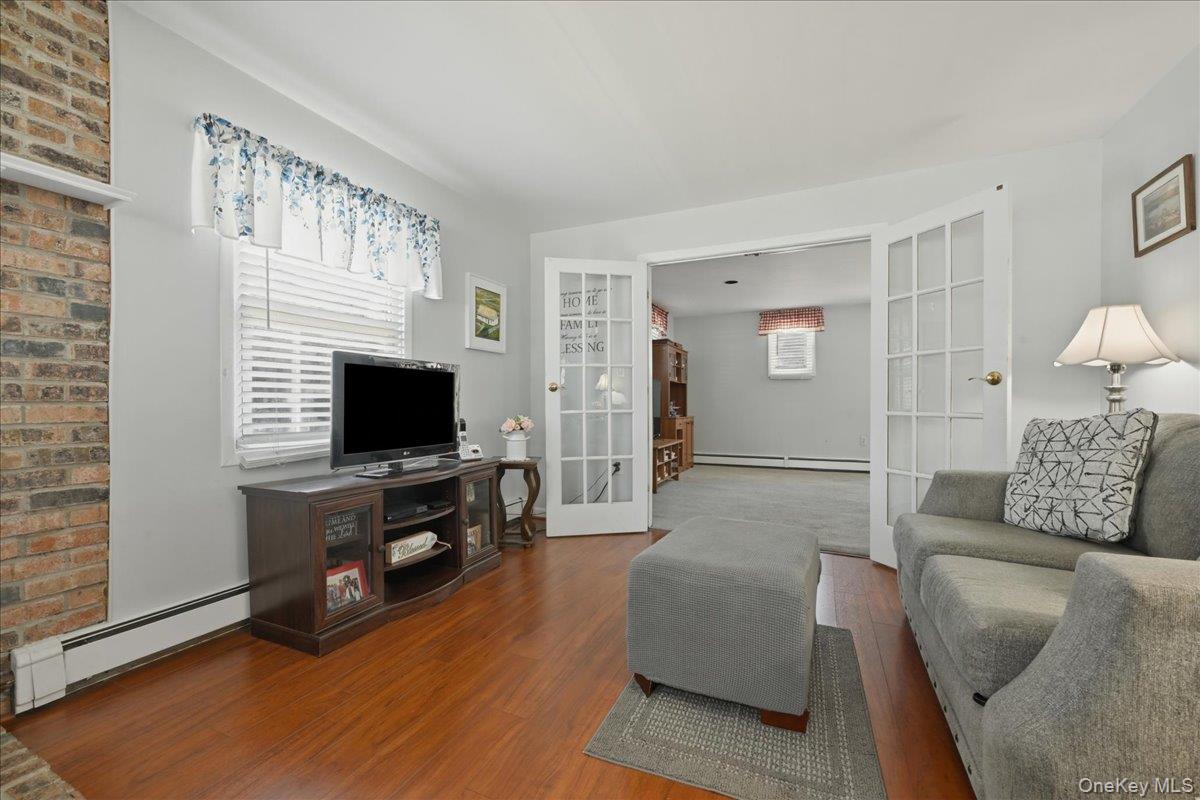 41 Sugar Maple Road Levittown, NY 11756 - Photo 4 of 16