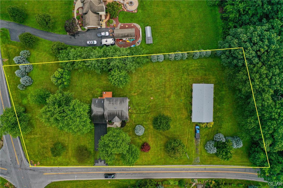 1743 Pen Argyl Road Pen Argyl, PA 18072 - Photo 3 of 38