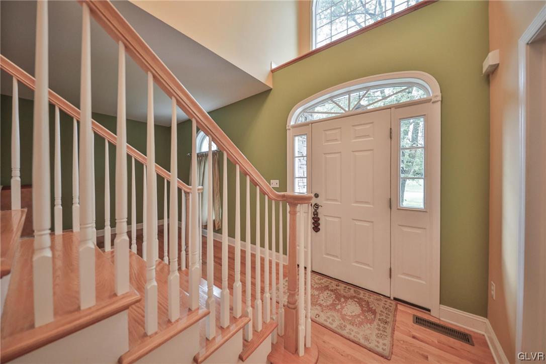 1743 Pen Argyl Road Pen Argyl, PA 18072 - Photo 8 of 38 a view of entryway
