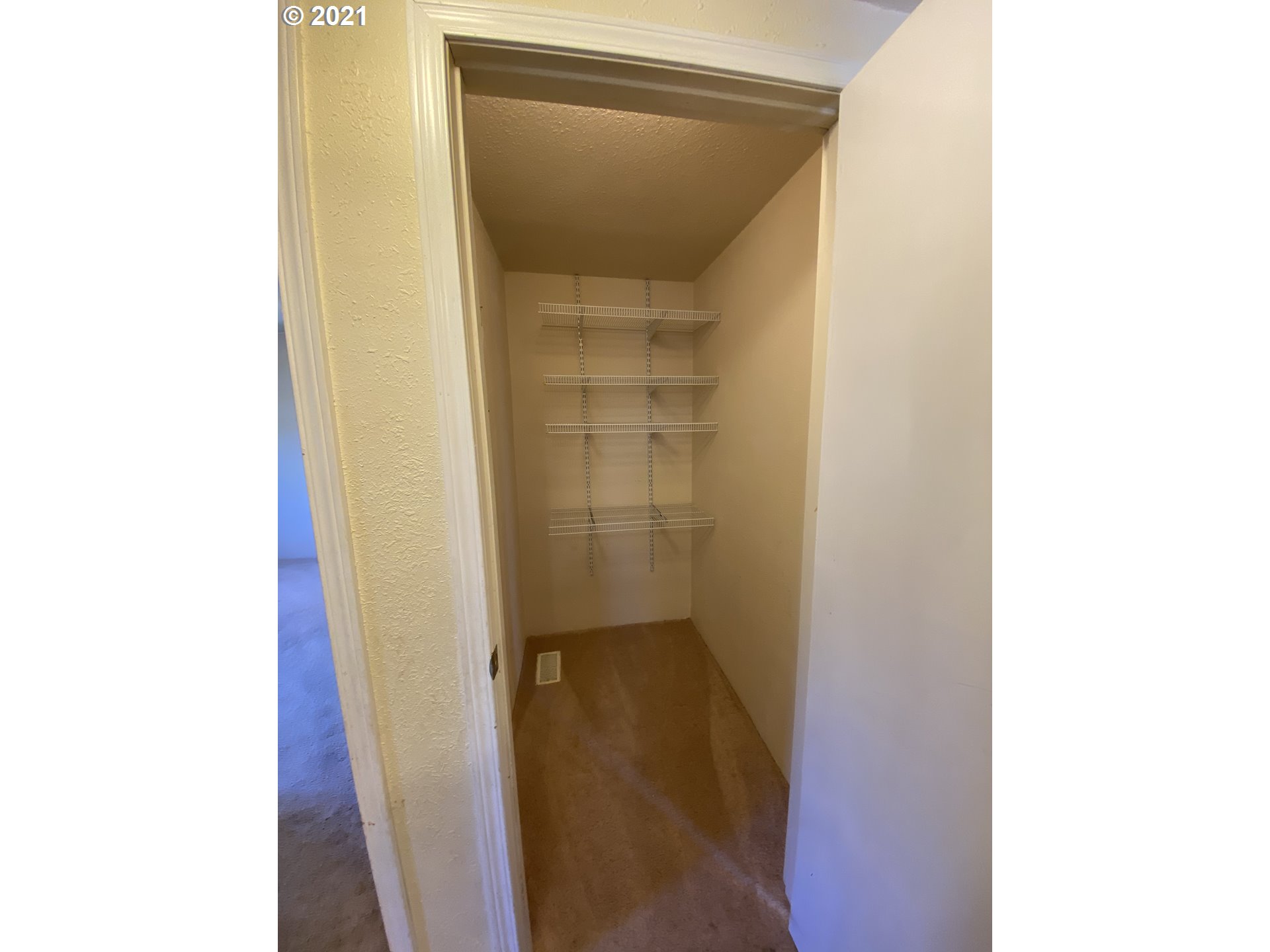 866 Saxton Bane Road Goldendale, WA 98620 - Photo 12 of 31 Gallery Image 12